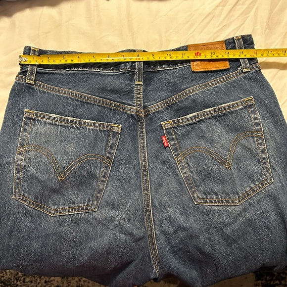 Levi’s Ribcage Straight Ankle Jeans - Picture 4 of 8